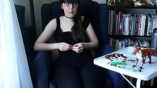 Amateur Webcam Teen Flashes Masturbates