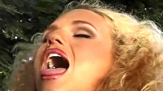 Screw My Wife Club featuring inamorata's mature scene