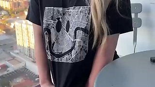 Platinum-blonde Honies Coco Lovelock And Haley Spades In San Diego