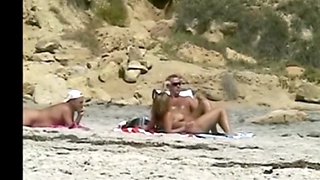 Nude beach wankers 03