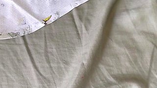 Amateur Foot Fetish Girlfriend Sucks and gives a Footjob