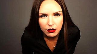 Amateur redhead fully nude on bed and masturbating