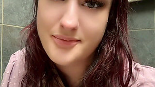 BBW Eye Contact Toilet Farts and Log Plops Intimate POV with Bella Blast