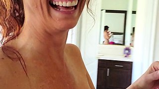 Masturbation close up Tamara big clit