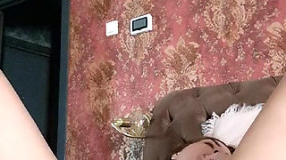 Single mom plays with herself while nobody is at home