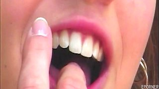 Steamy Lesbians Games Outdoor Sex