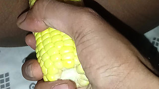 Desi hot bhabhi Ne pura Makka chut me Dala
