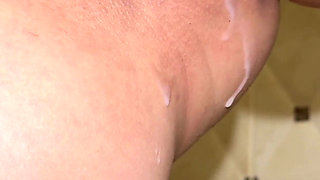 Look How the Cum Drips Out of My Pussy! and Then I Wash My Cunt!