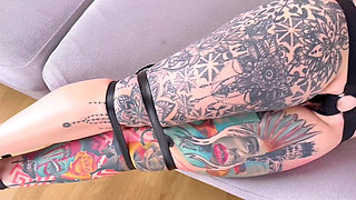 Sofa Slut for Latina Bondage.