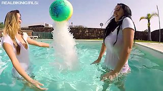 Pool Slo Mo - RealBikiniGirls