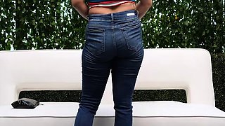 Omege japanese girl with big boobs on cams