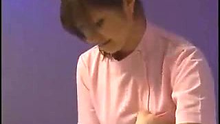 Kinky Japanese babe gets a dirty sex massage