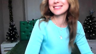 Busty amateur Ukrainian MILF strips off on solo webcam show