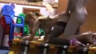 Maman francaise baise au travail en levrette - Amateur