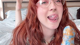 Tattooed babe wrecks her pussy with a huge Bad Dragon